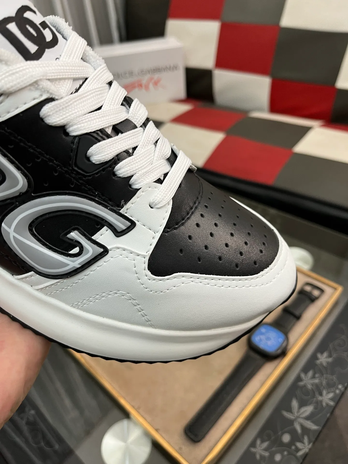 Men's men's shoes💰500⌚️⌚️New Dolce & Gabbana/top original DG heavy industry series, new casual fashion shoes👟Simple and elegant style, fashionable and exclusive👑Fashionable and generous. Upper: Original first-layer calfskin, comfortable sheepskin lining. Original special electroplated combination outsole, exquisite and luxurious, super A level! Compared with the genuine product at the counter, the version is no worse at all💕Size: 38-46